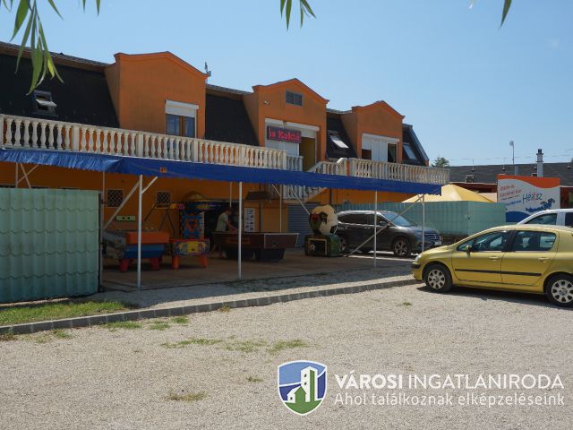 Kiváló Balatonparti, befektetési lehetőség!!!