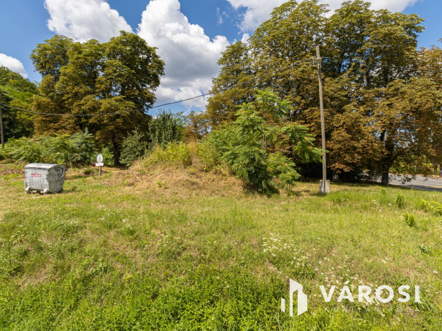 Pilismaróton, belterületi telek, most akciós áron eladó