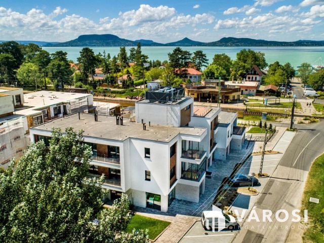 Új építésű lakás (A66), a Balatontól 200 méter távolságra