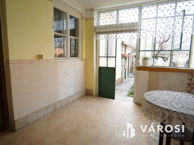 Becsehelyen családi ház sok lehetőséggel