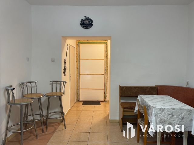 Saját ízlés szerint befejezhető parasztház eladó