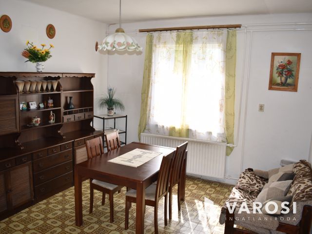 Két generációs családi ház a románvároson!