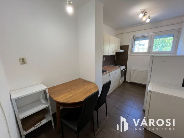 Debrecen, Egyetem melletti jó lakás jó helyen!