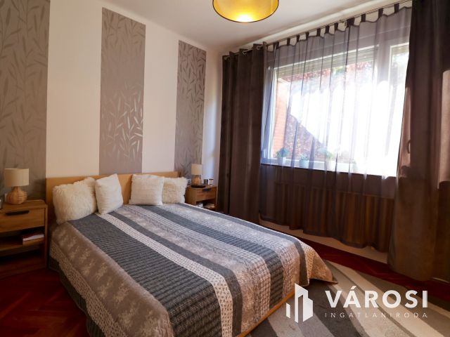 Felújított családi ház az Adyn