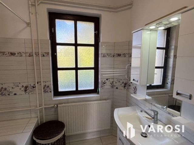 Debrecen Homokertben, Csendes Szép Utcában, Jó Ház Eladó!