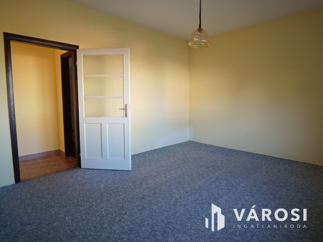 Folyamatosan karbantartott családi ház Liszón.