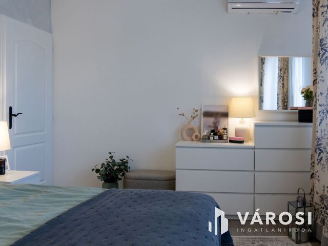 Nagyon Szép Lakás, Nagyon Jó Helyen!