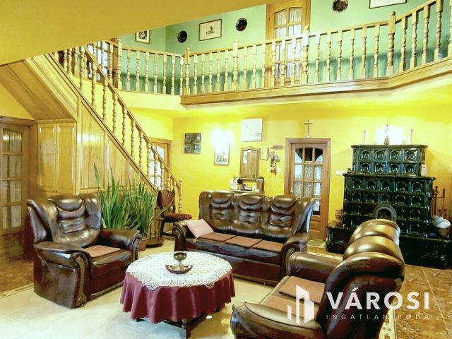 Nagycsaládosoknak, vállalkozáshoz exkluzív ingatlan eladó!