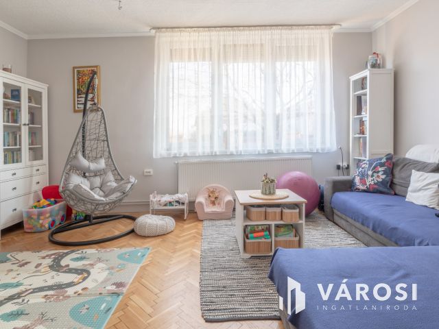 Algyői 4 szobás ikerház