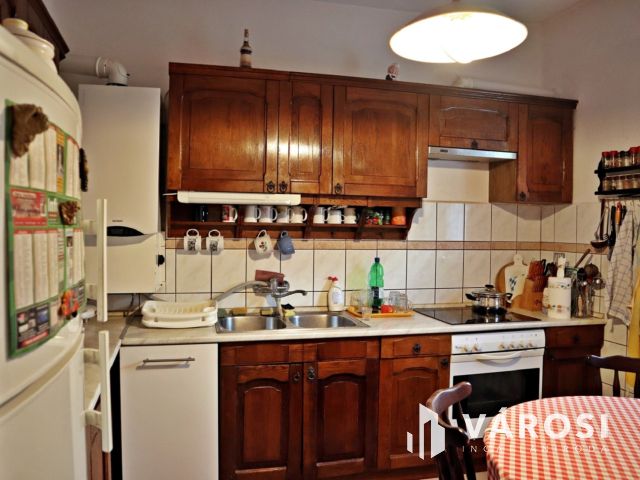 Balatonmáriafürdőn, családi ház, 150m-re a víztől