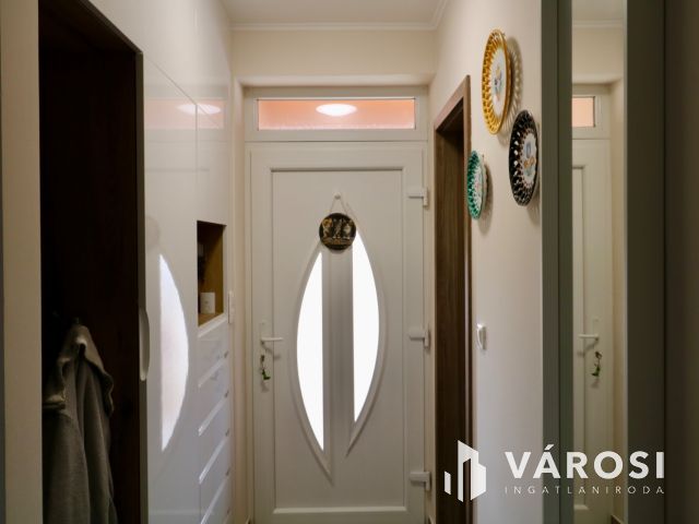 Újszerű családi fészek Győrságon