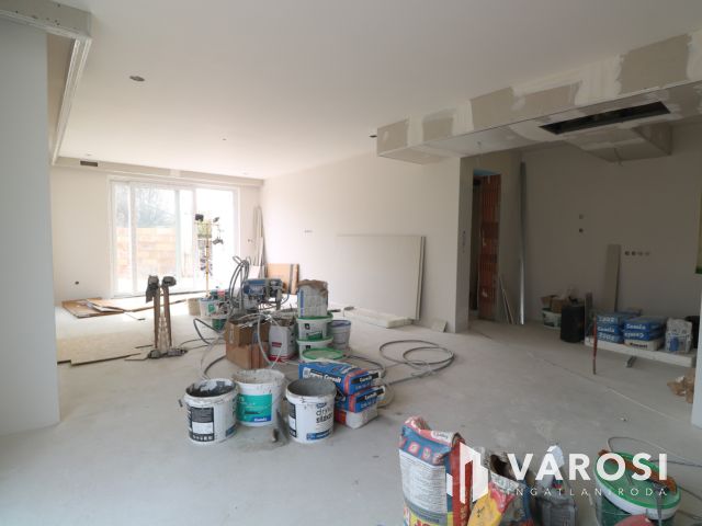 Baktói ikerház,minőségi kulcsrakész kivitelben.