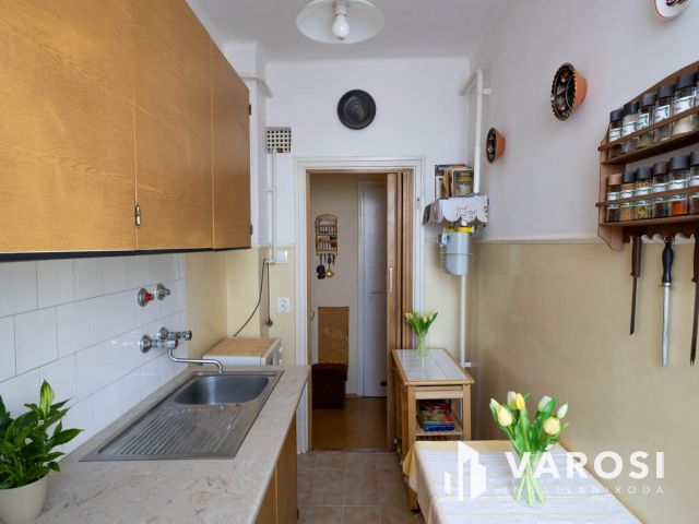 Eladó sestakerti lakás, formáld saját ízlésed szerint!