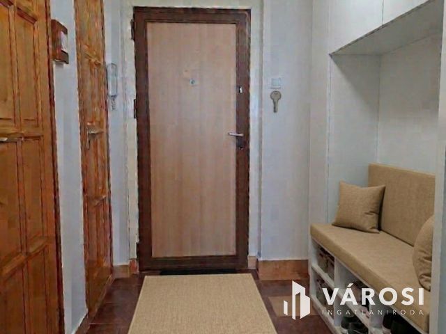 Agrárhoz közeli 2 erkélyes panel lakás eladó