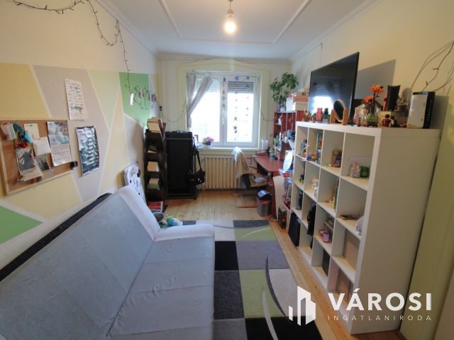3 szobás panel lakás a belvárosban