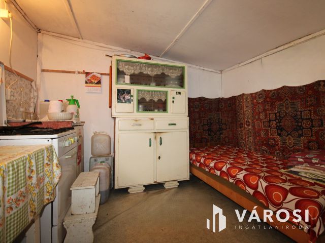 Jó telek, jó helyen. Most kell lépni!