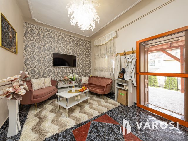 Sarki telek, vagy családi ház