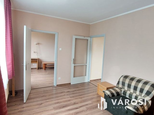 Azonnal költözhető felújított lakás Debrecen Tócóskertben