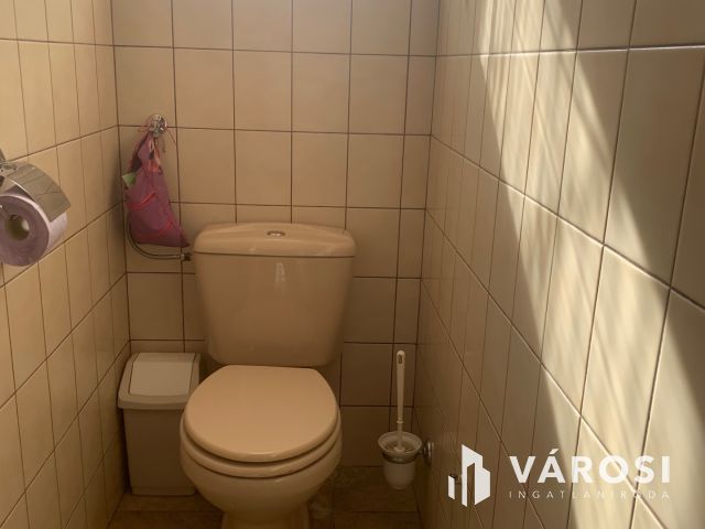 Nyíregyházán,kertvárosi részen  eladó  egy földszintes   ház