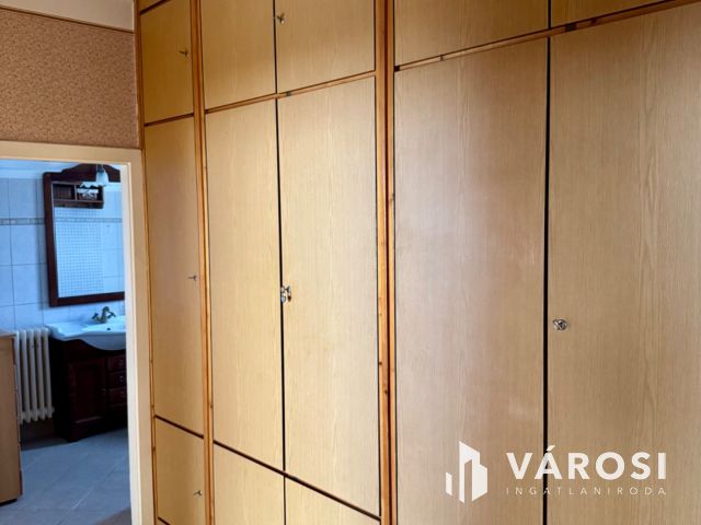 Nyíregyházán,kertvárosi részen  eladó  egy földszintes   ház