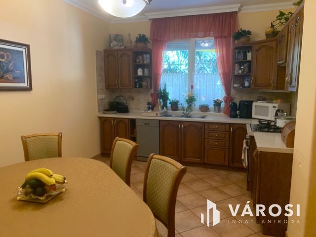 Prémium családi ház kiváló lokációban eladó