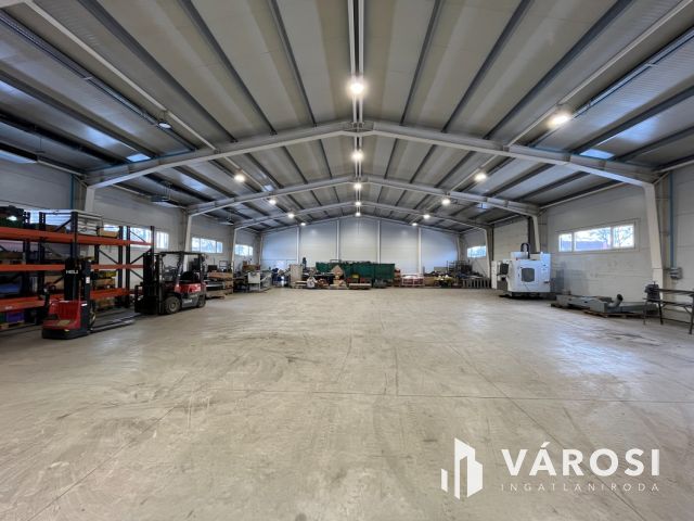 Hajdúböszörményi Új Ipari Csarnok Nagyon Jó Helyen