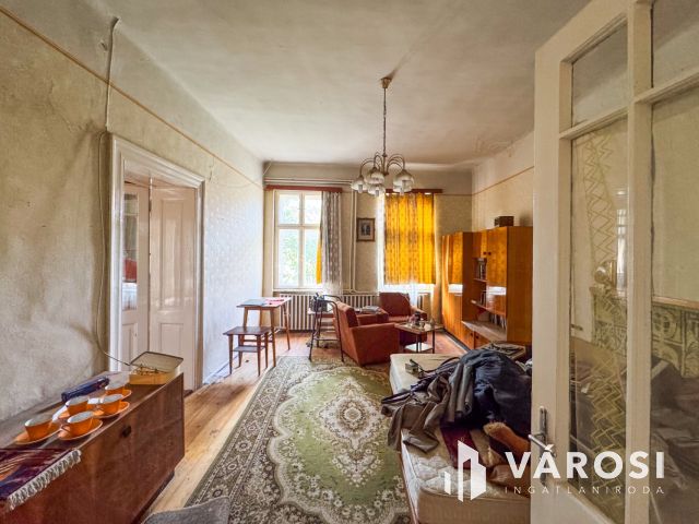 Tágas polgári ház a belvárostól 5 percre
